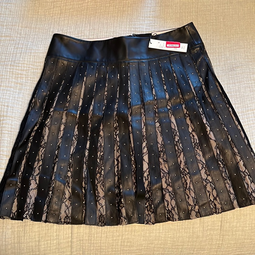 ALICE + OLIVIA MINI SKIRT